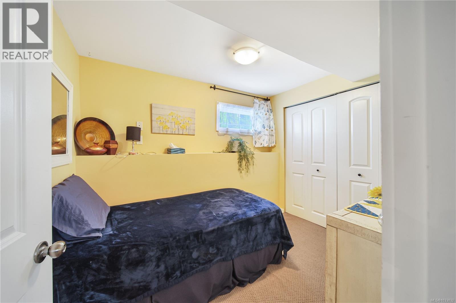 4964 Leslie Ave - 22
