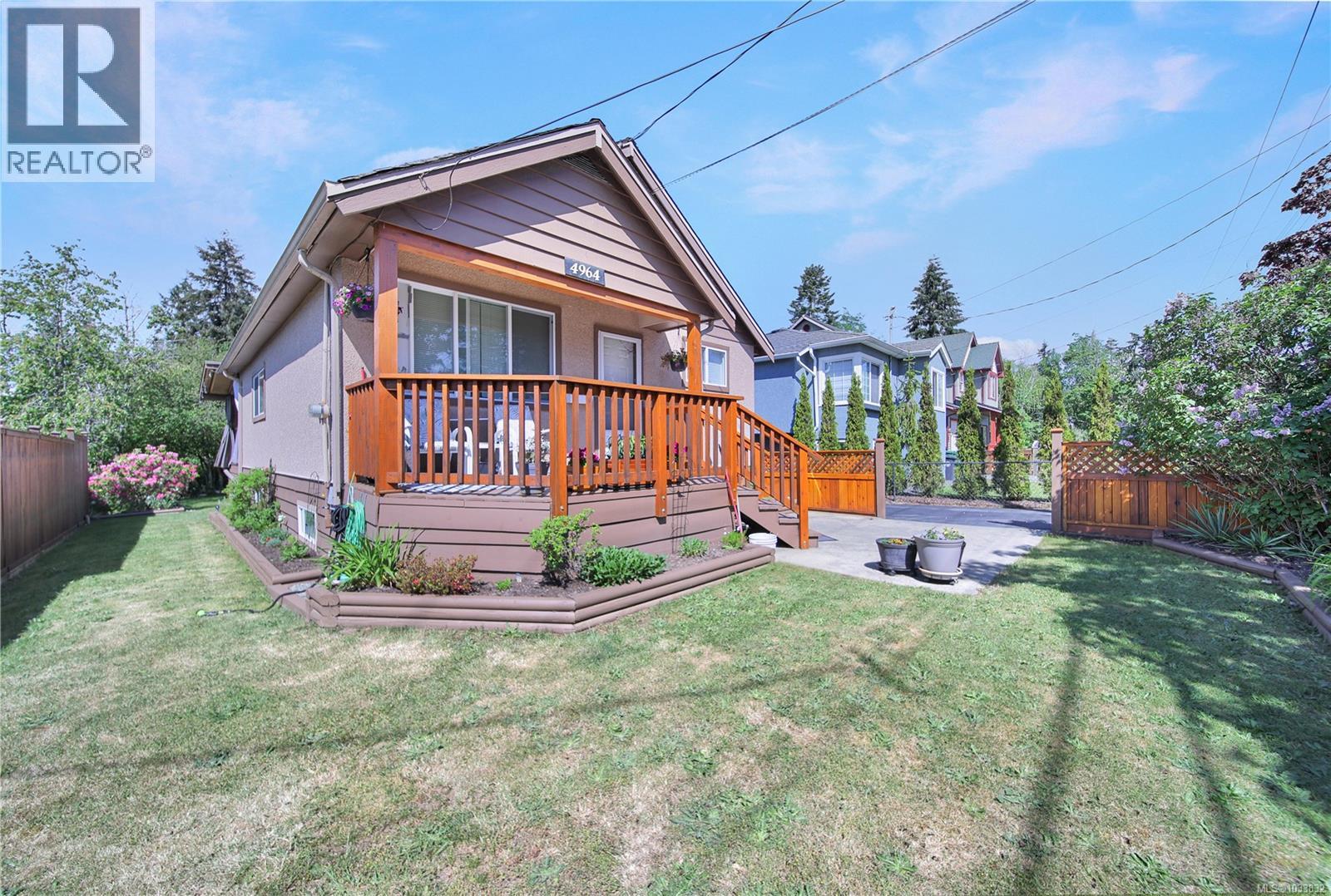4964 Leslie Ave - 7