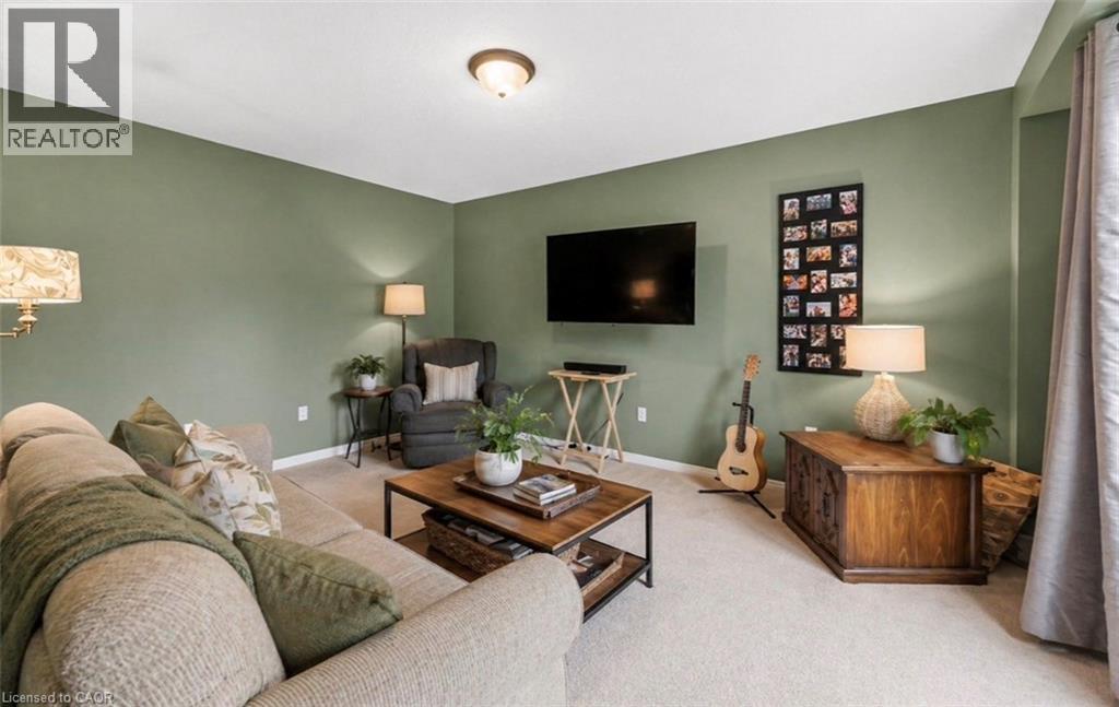 52 TARTAN Drive - 10