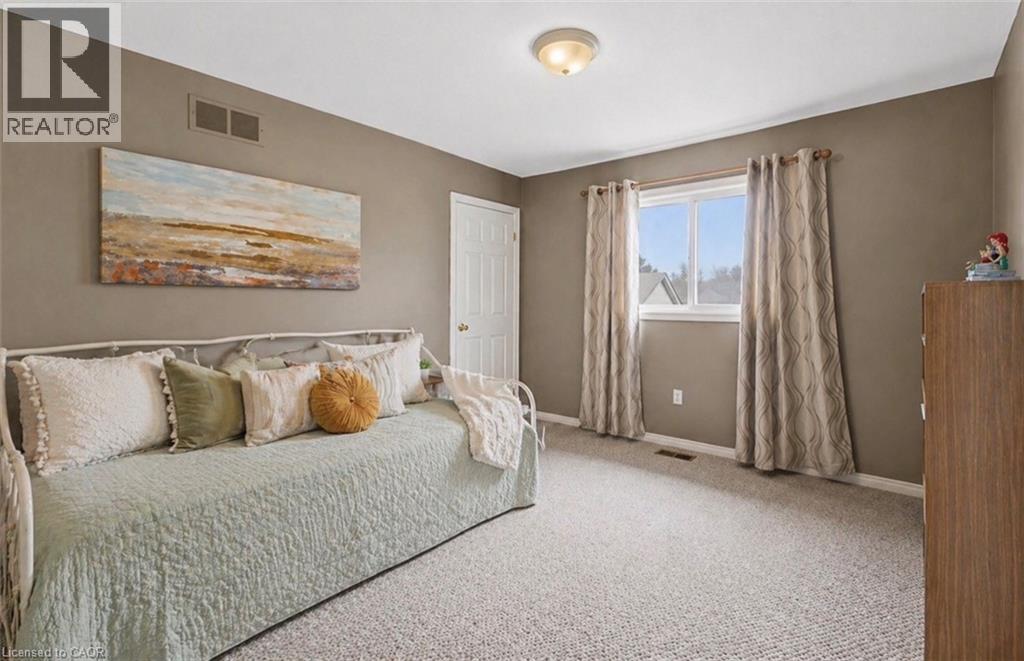 52 TARTAN Drive - 20