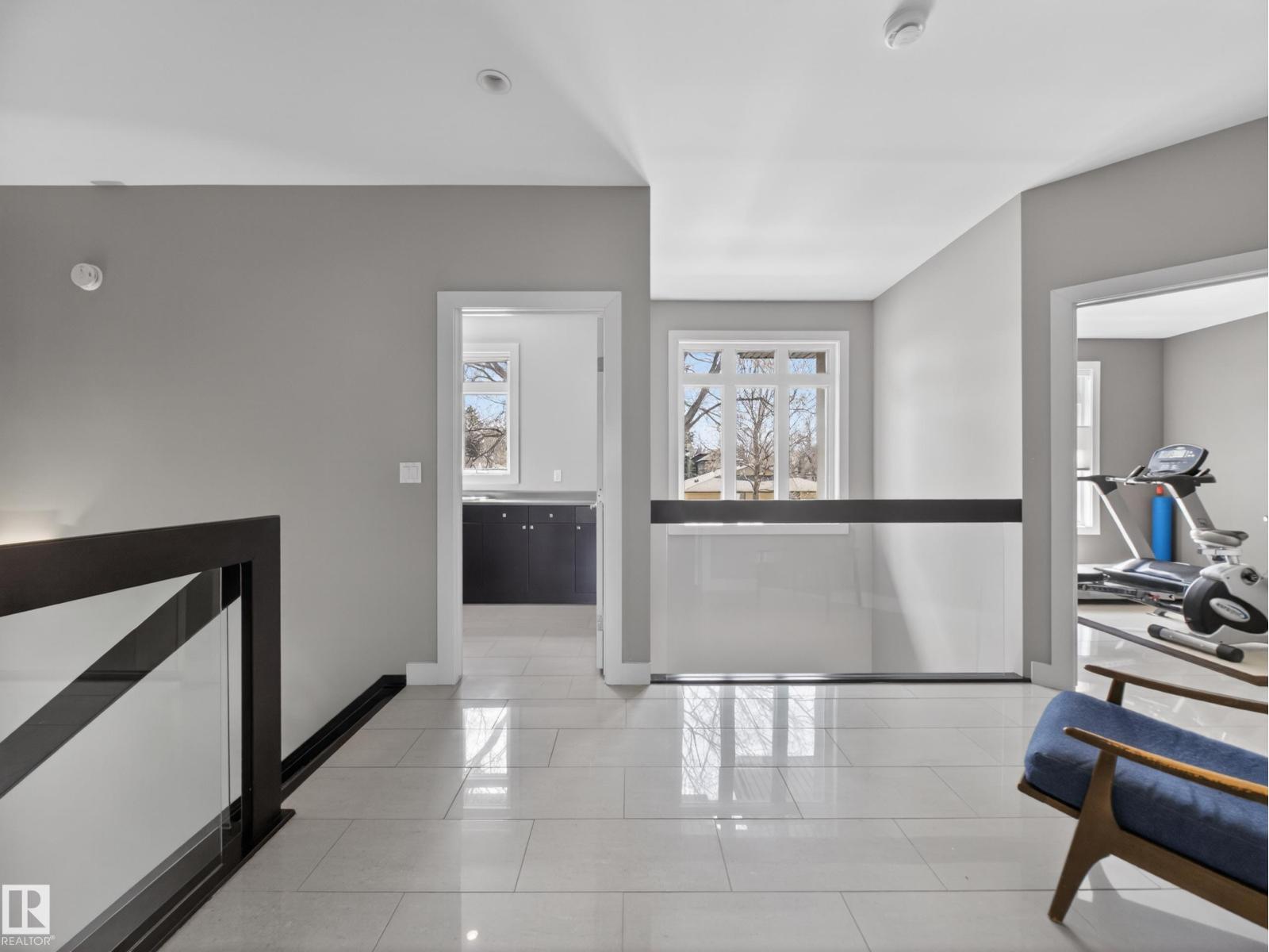 10650 66 AV NW - 29
