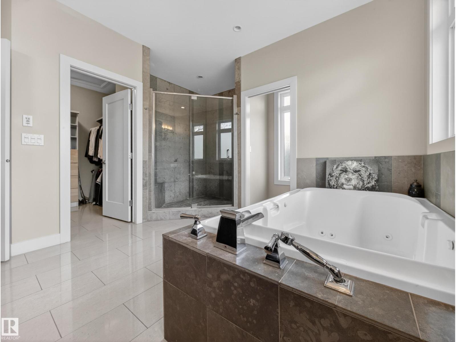 10650 66 AV NW - 38