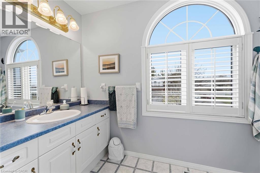 52 TARTAN Drive - 21