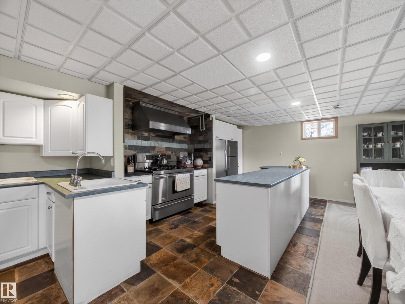 22250 TWP ROAD 512, Rural Strathcona County