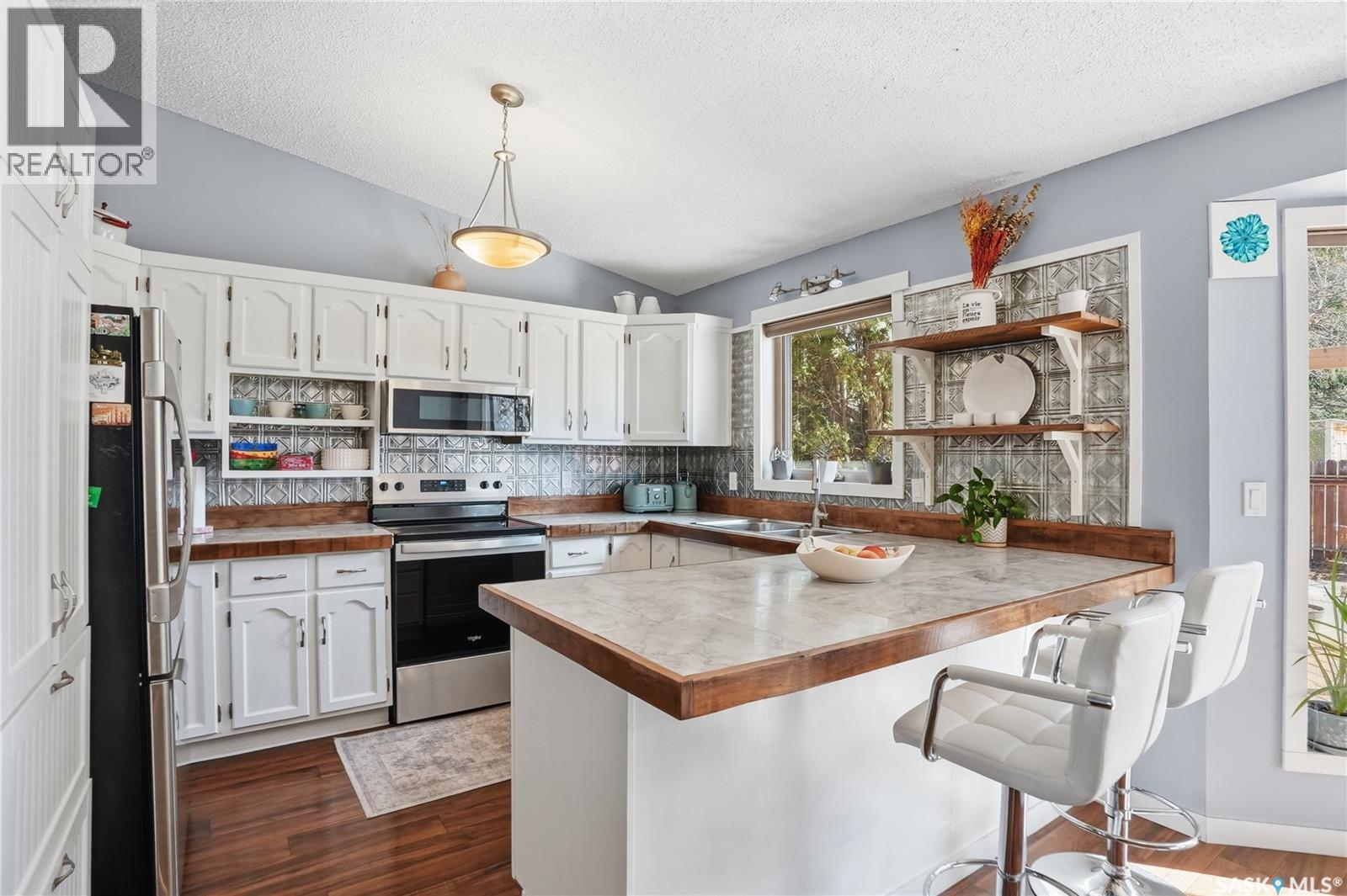606 Hogg CRESCENT - 11