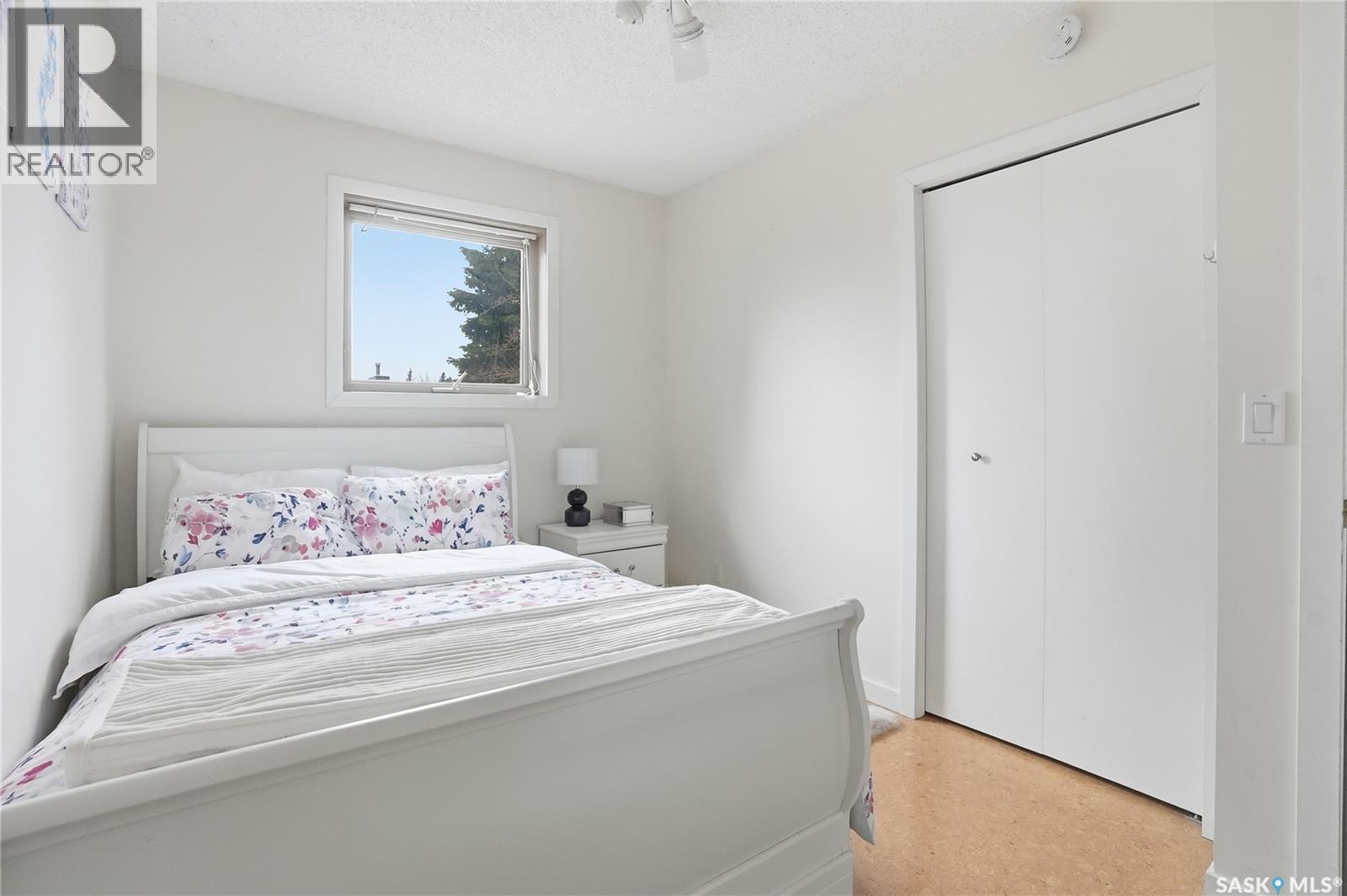 606 Hogg CRESCENT - 29