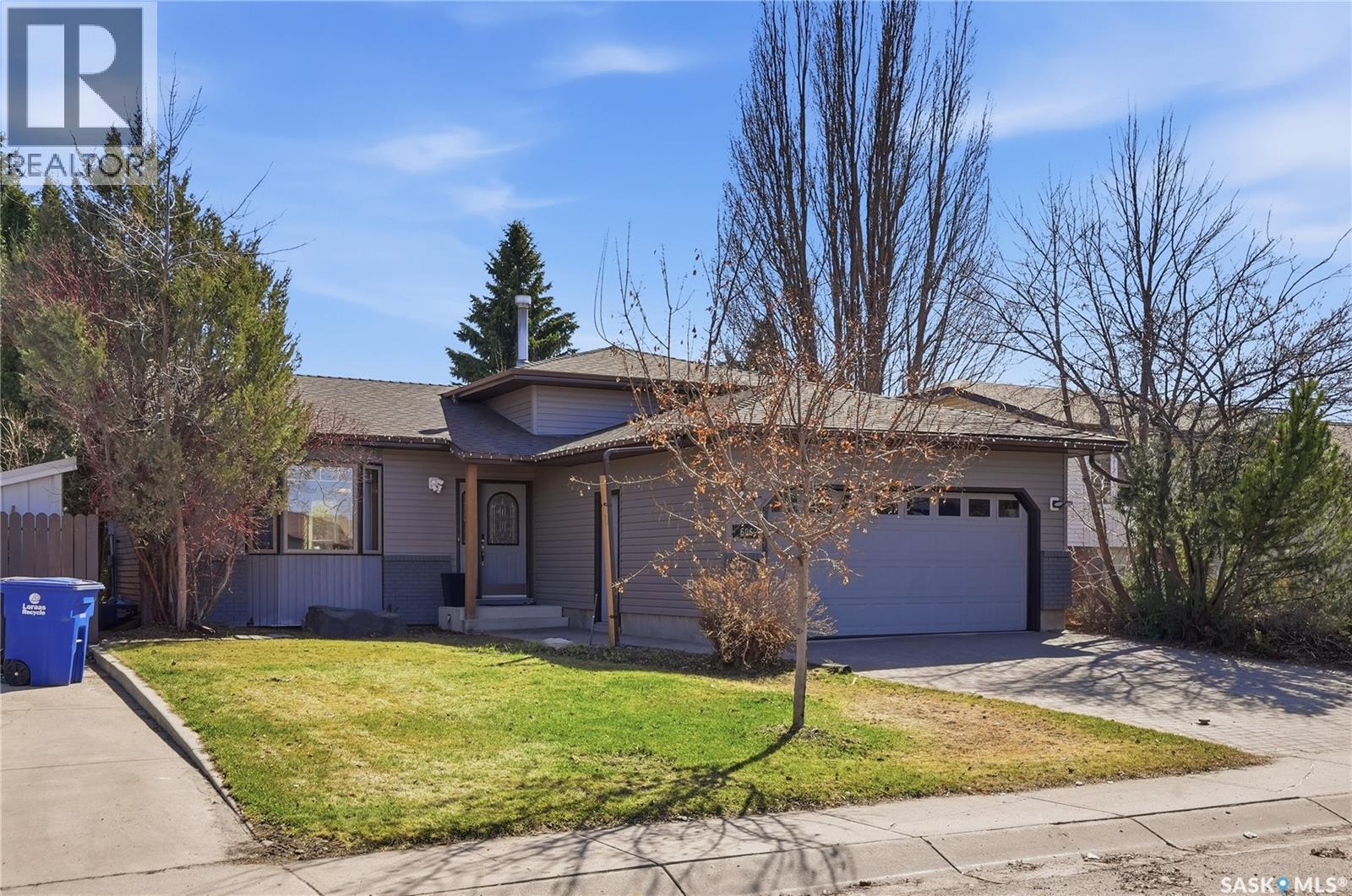 606 Hogg CRESCENT - Image 3