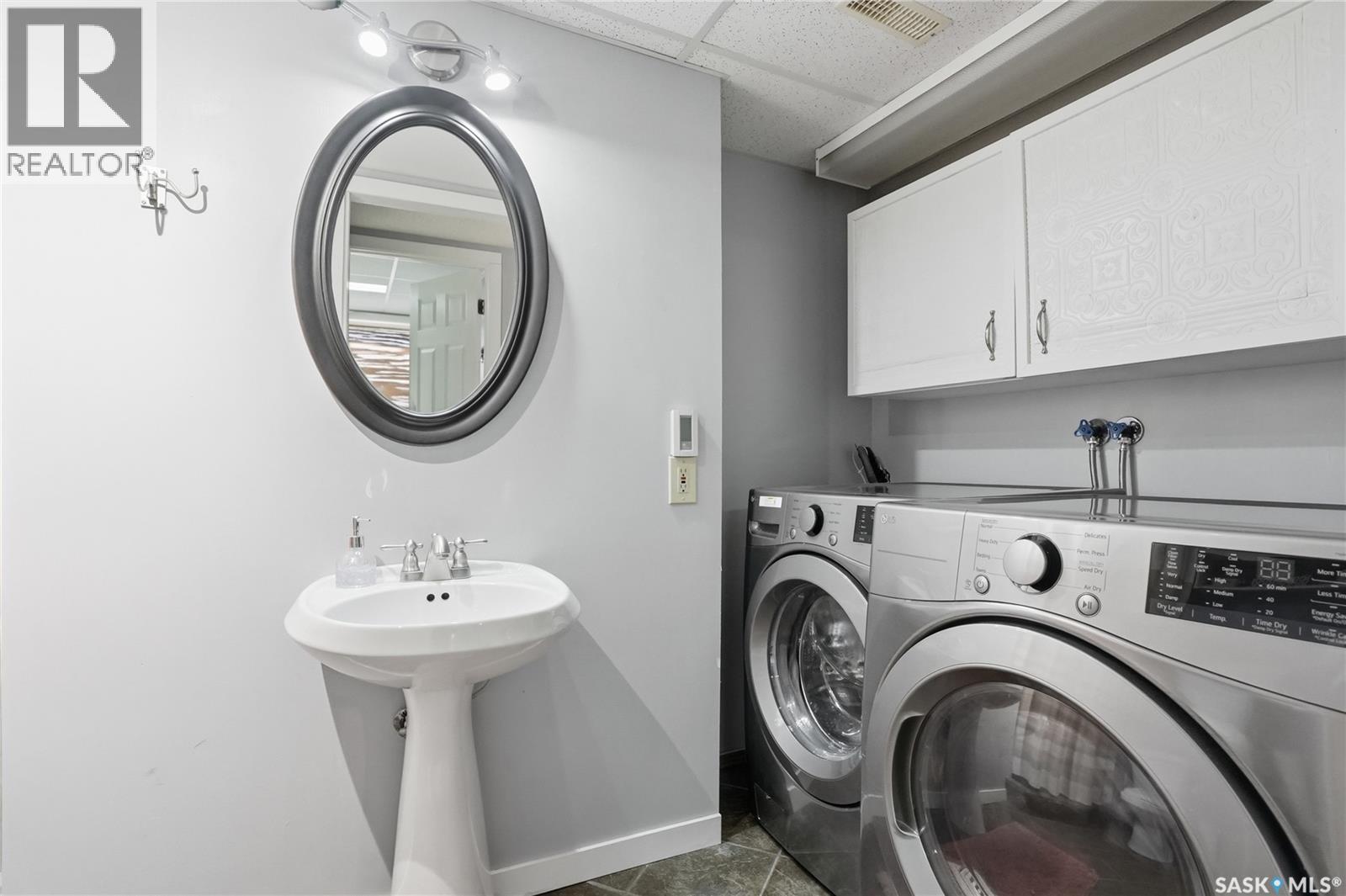 606 Hogg CRESCENT - 38