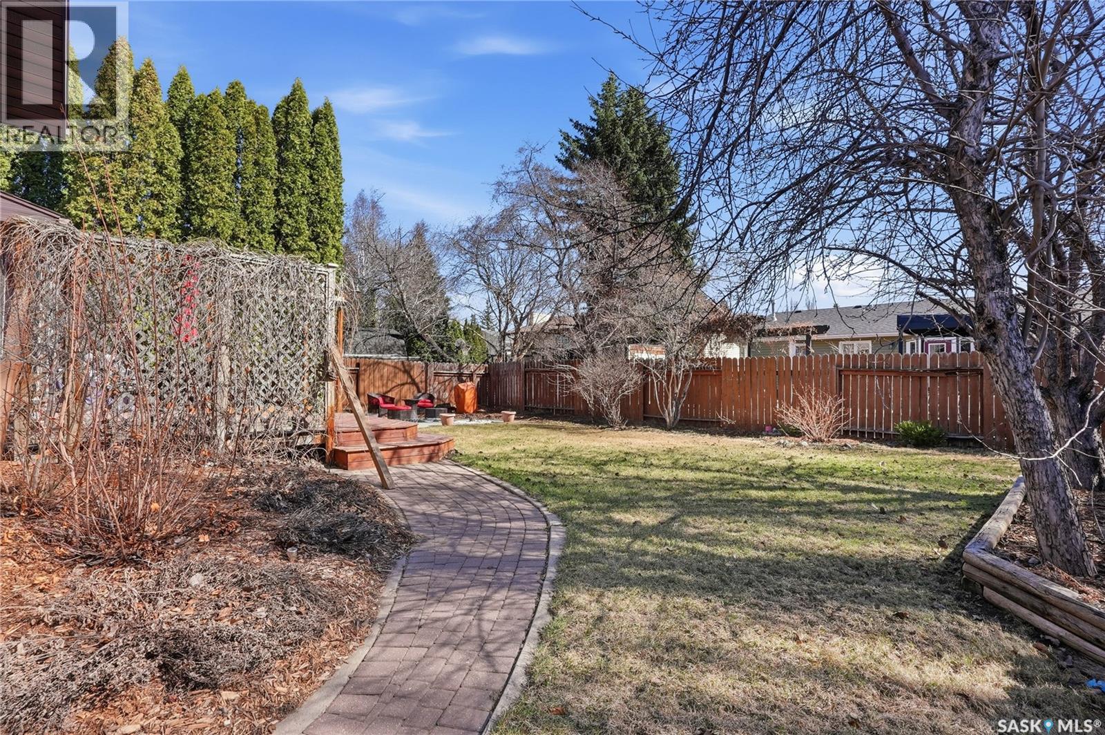 606 Hogg CRESCENT - 47