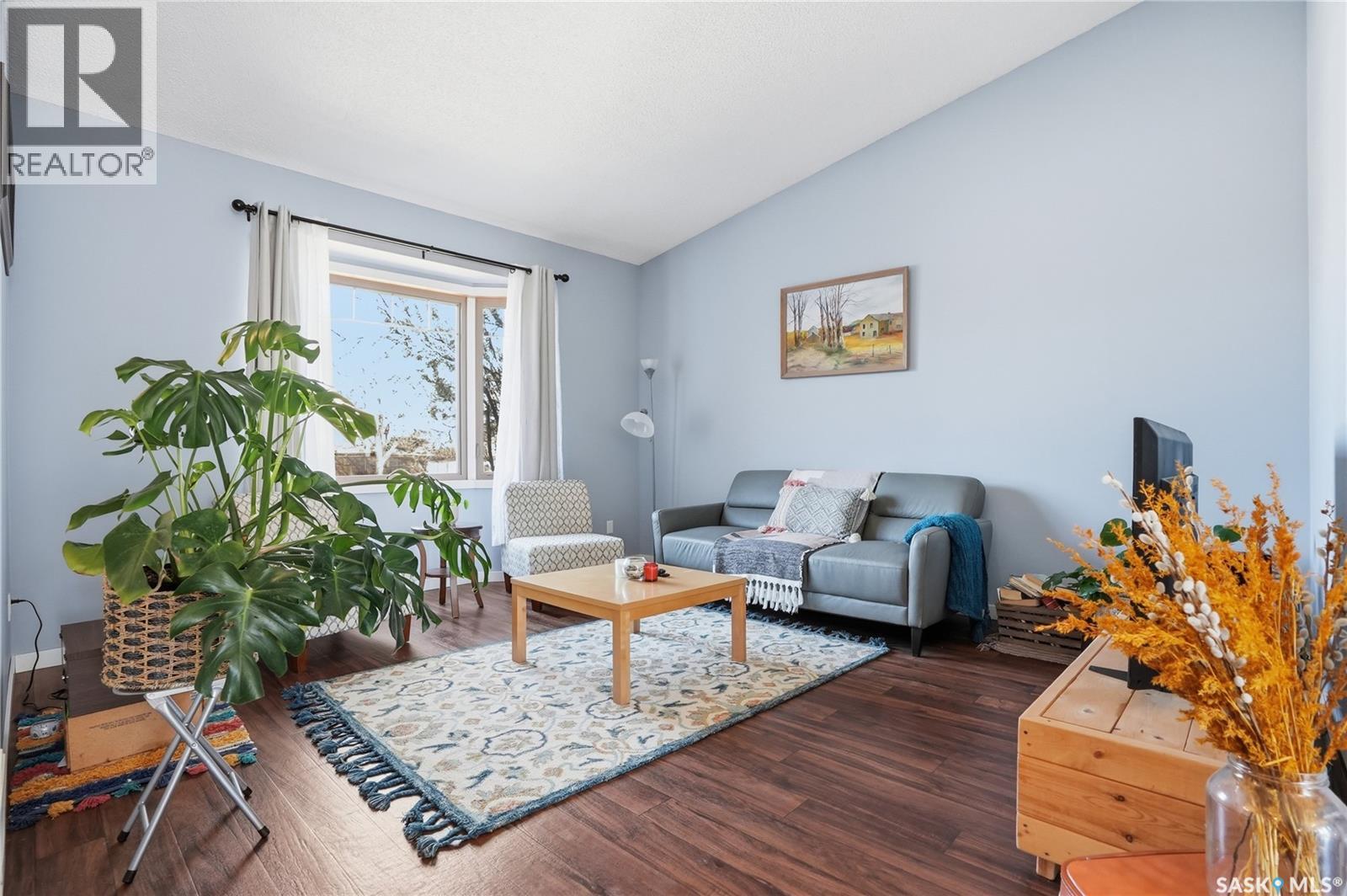 606 Hogg CRESCENT - 6