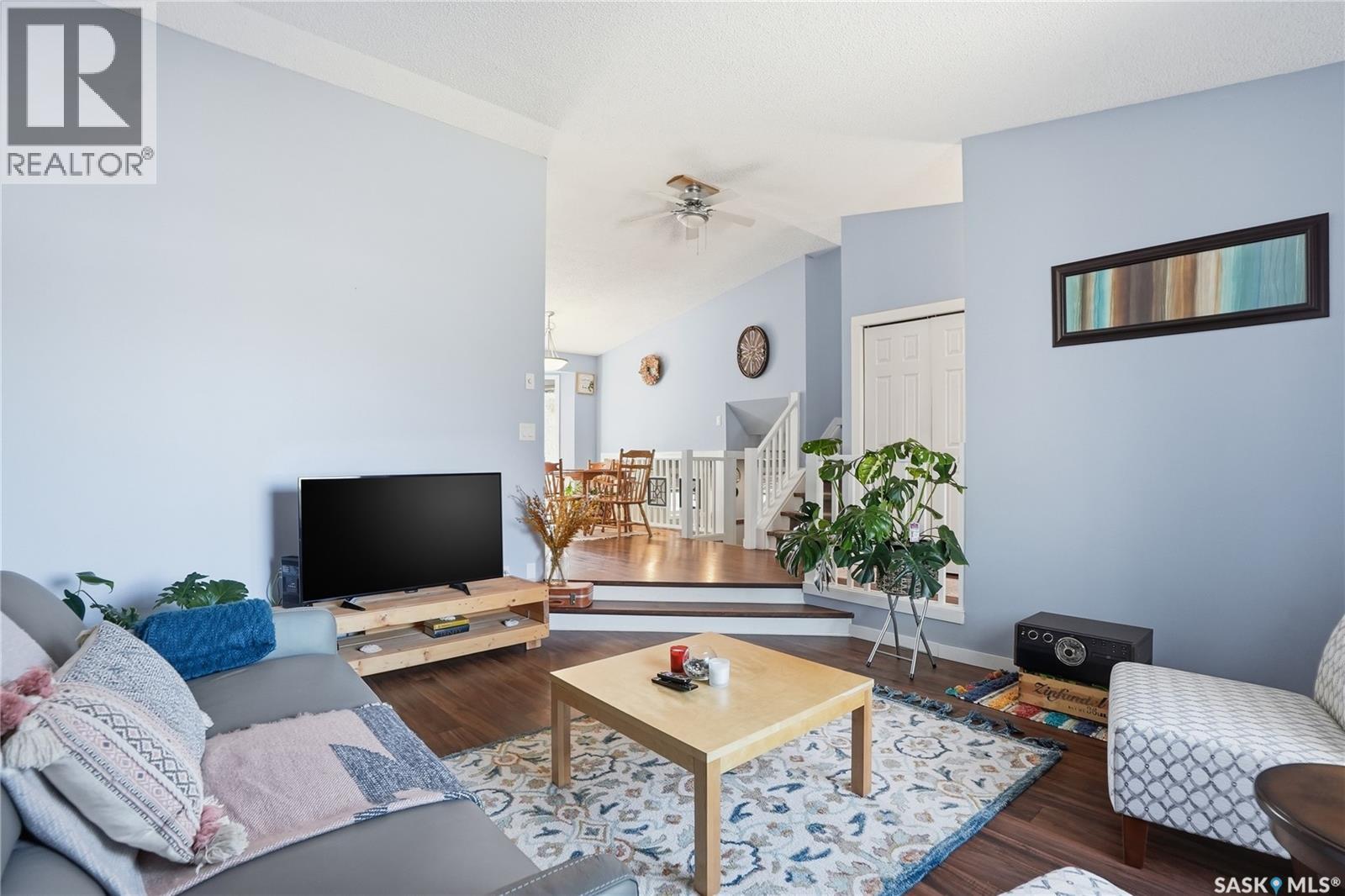 606 Hogg CRESCENT - 8