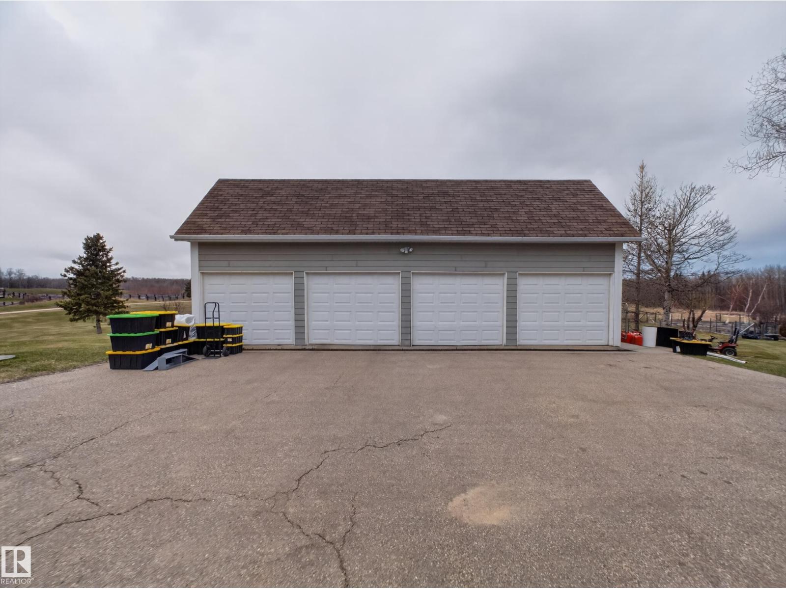 22250 TWP ROAD 512, Rural Strathcona County