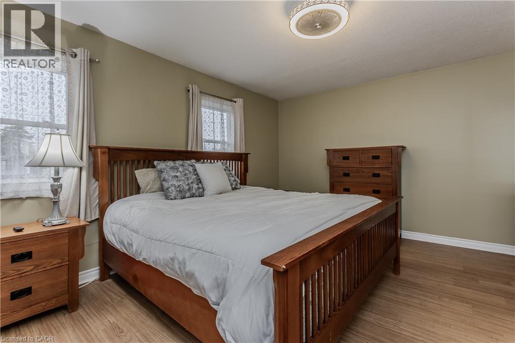 283 VILMA Drive - 24