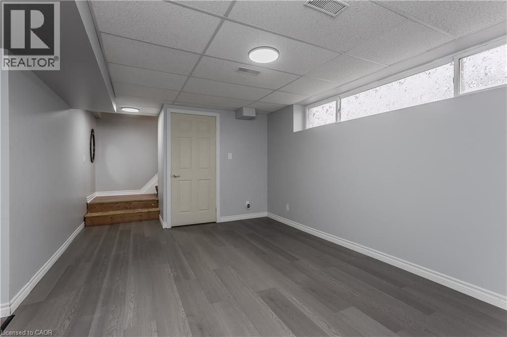 283 VILMA Drive - 30