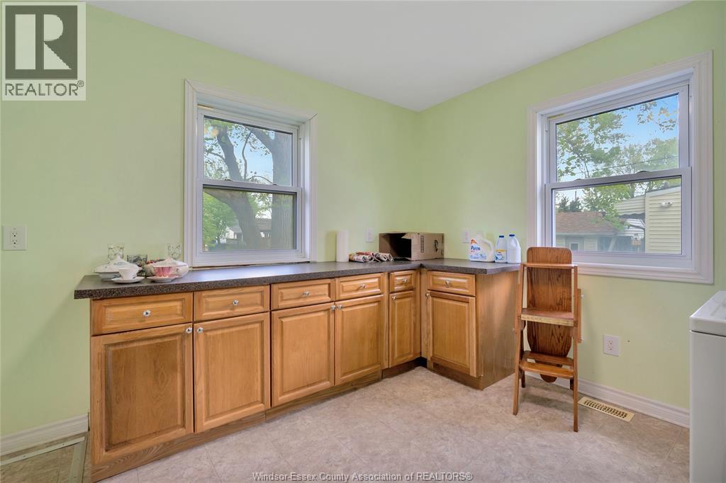 3666 GIRARDOT STREET, Windsor, Ontario, N9C1W5 — Photo 18