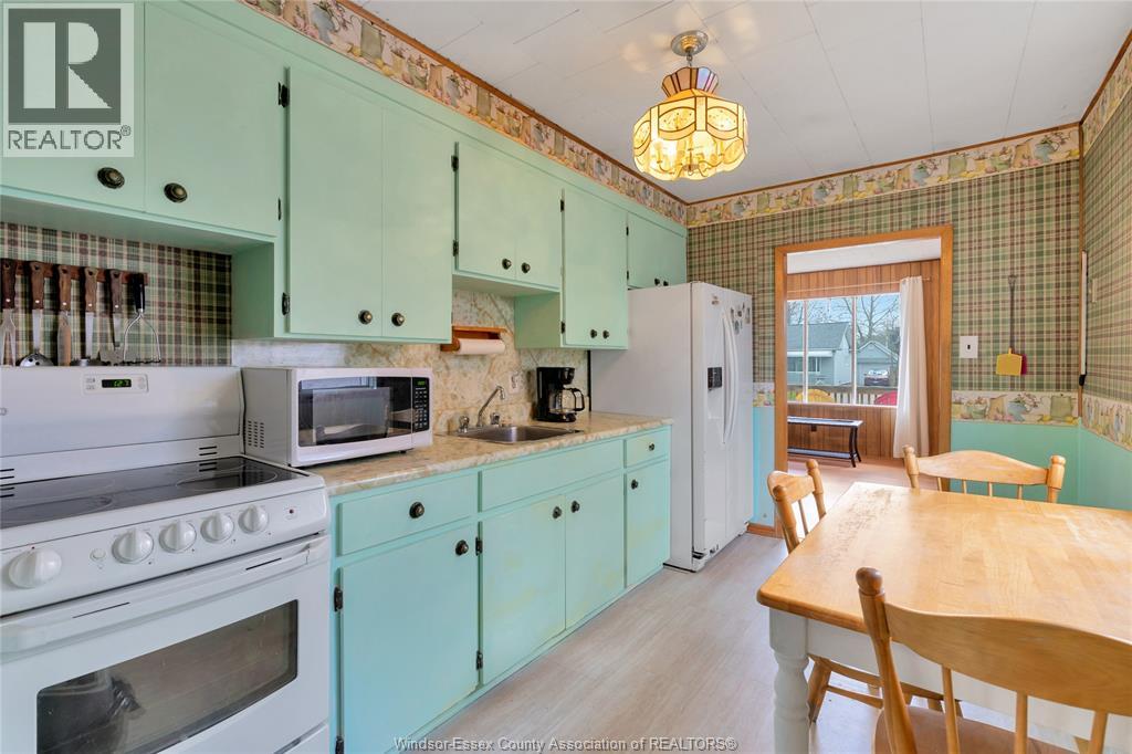 3666 GIRARDOT STREET, Windsor, Ontario, N9C1W5 — Photo 19