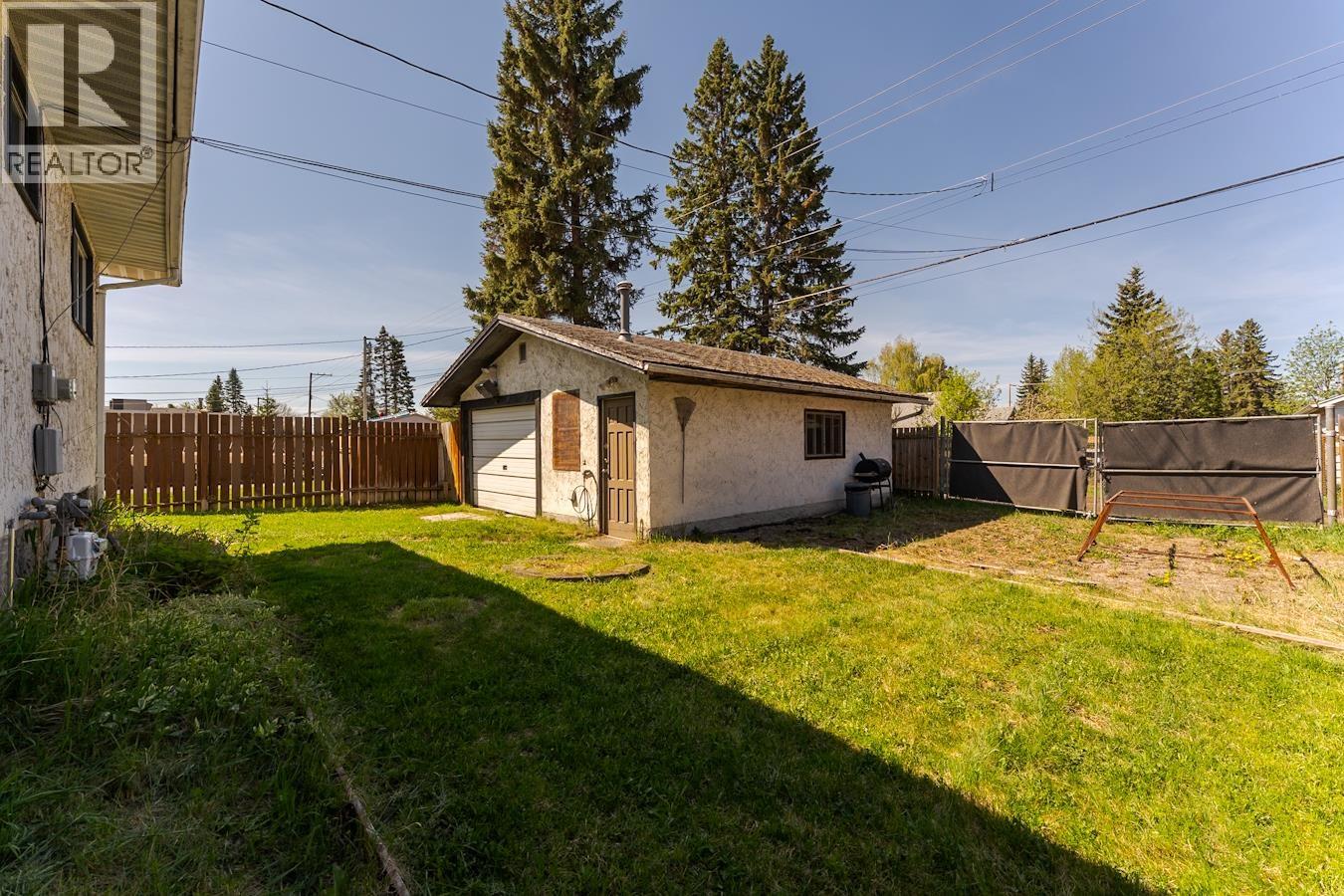 667 ALWARD STREET - 12