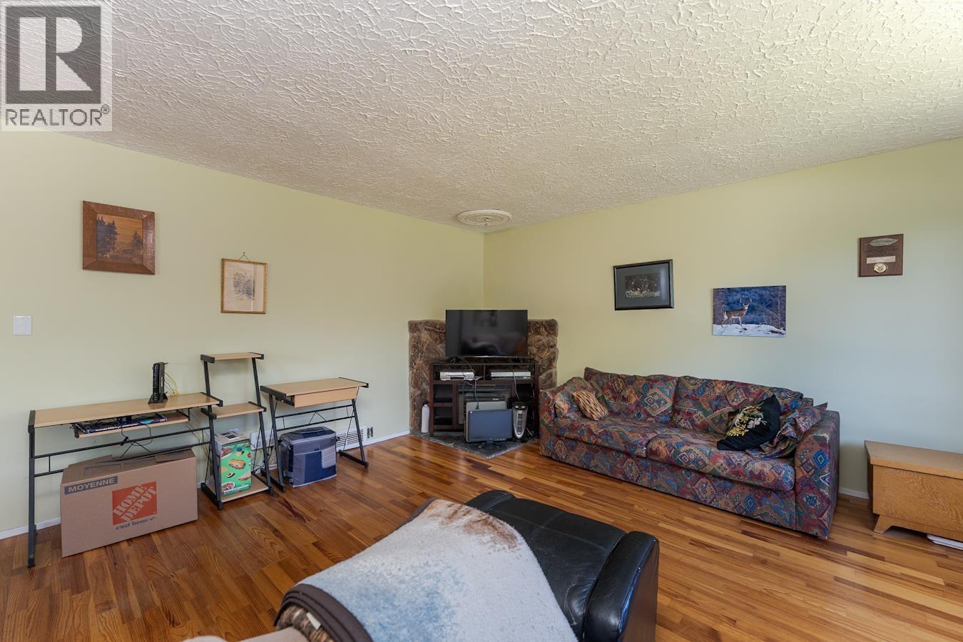 667 ALWARD STREET - 24