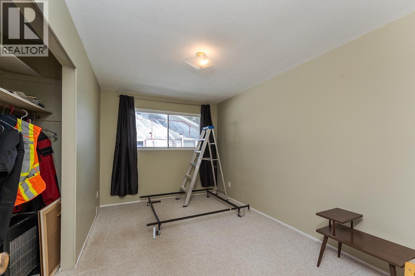 667 ALWARD STREET - 25