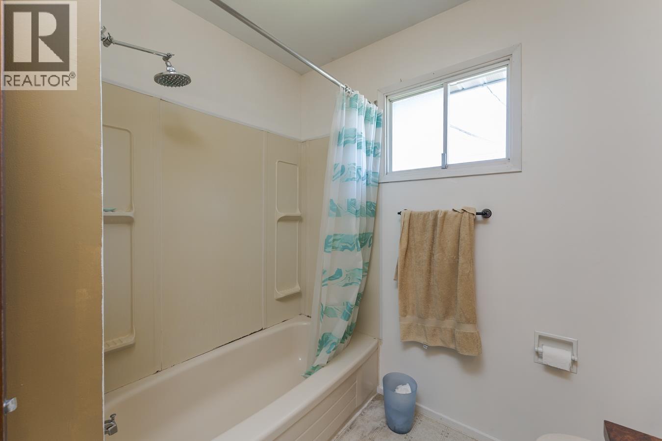 667 ALWARD STREET - 27