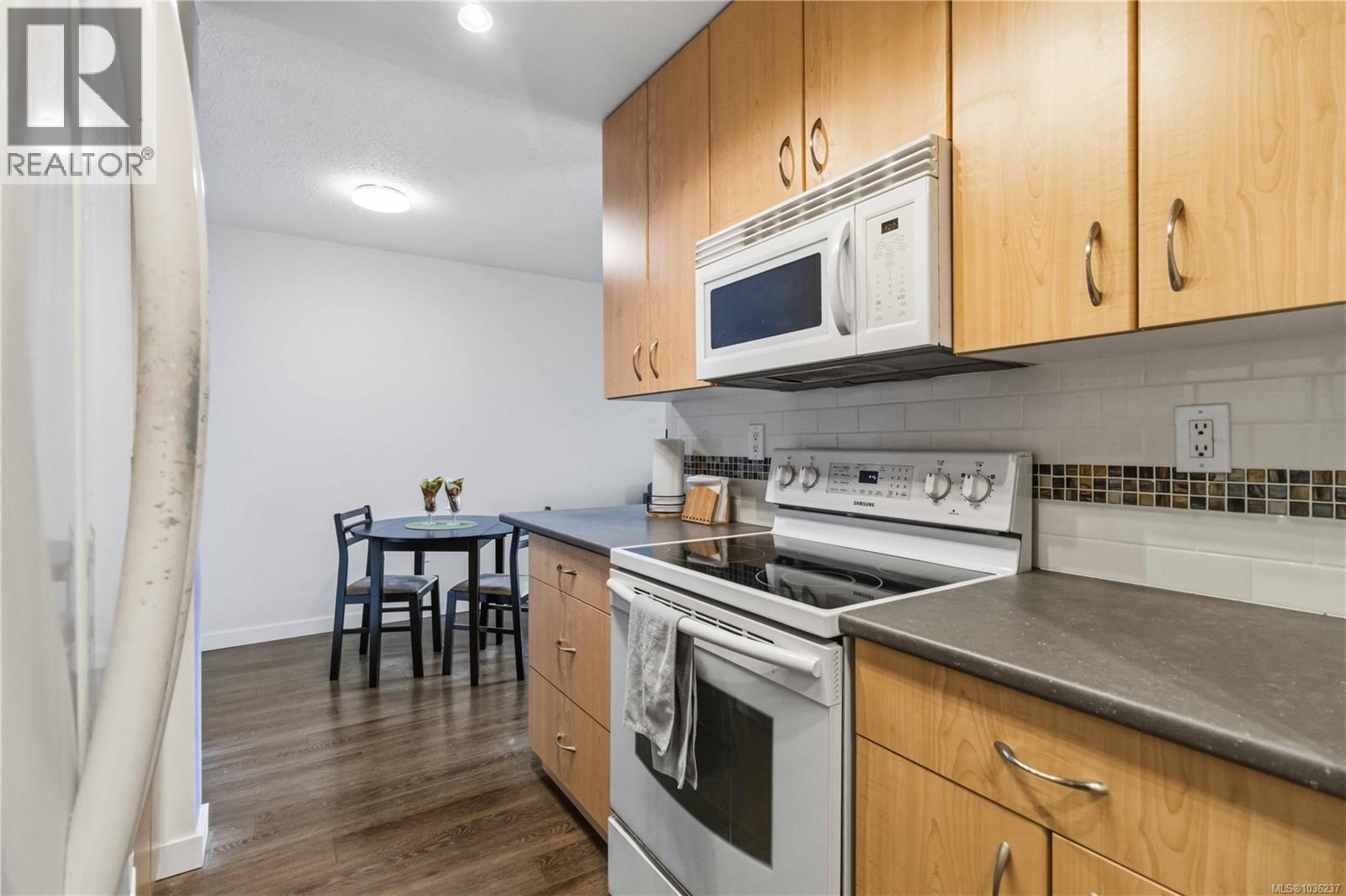 509 103 Gorge Road East, Victoria