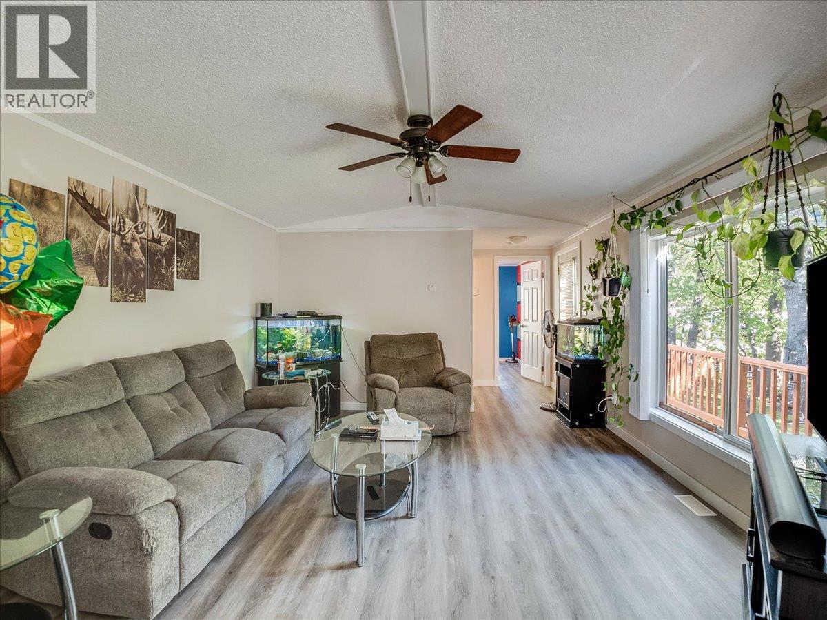 #15 4029 Broadwater Road - 19