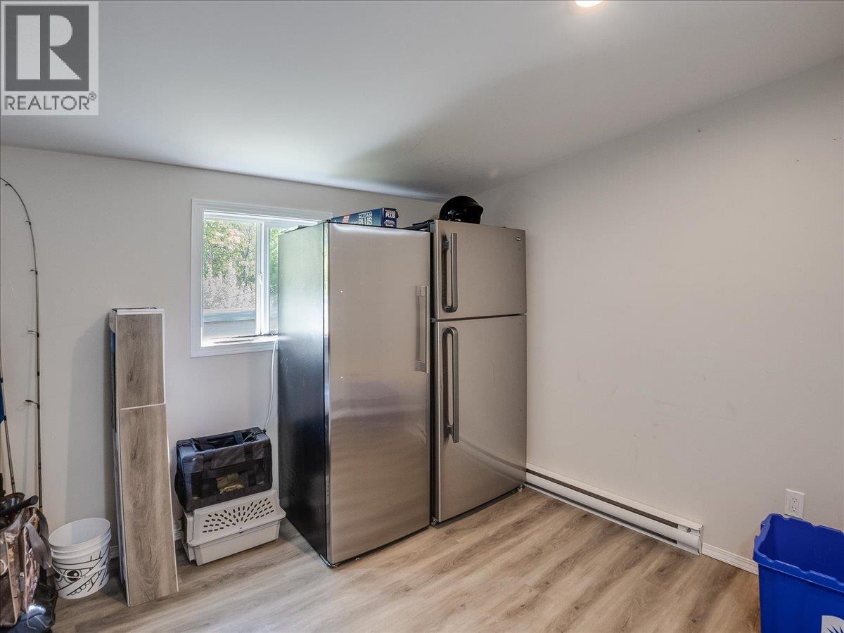 #15 4029 Broadwater Road - 22