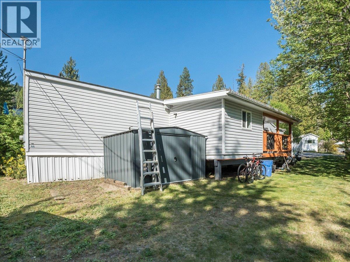#15 4029 Broadwater Road - 36