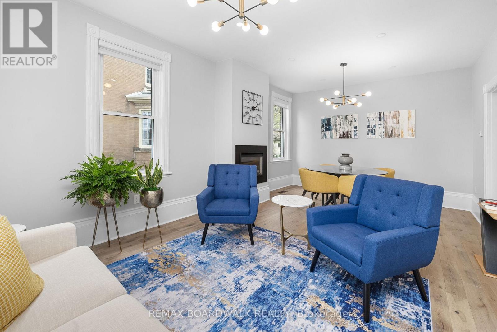 45 DRUMMOND STREET W - 6