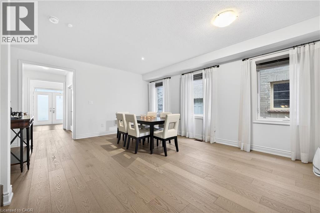 20 ZIMMERMAN Garden, Waterdown, Ontario, L8B1Y9 — Photo 7