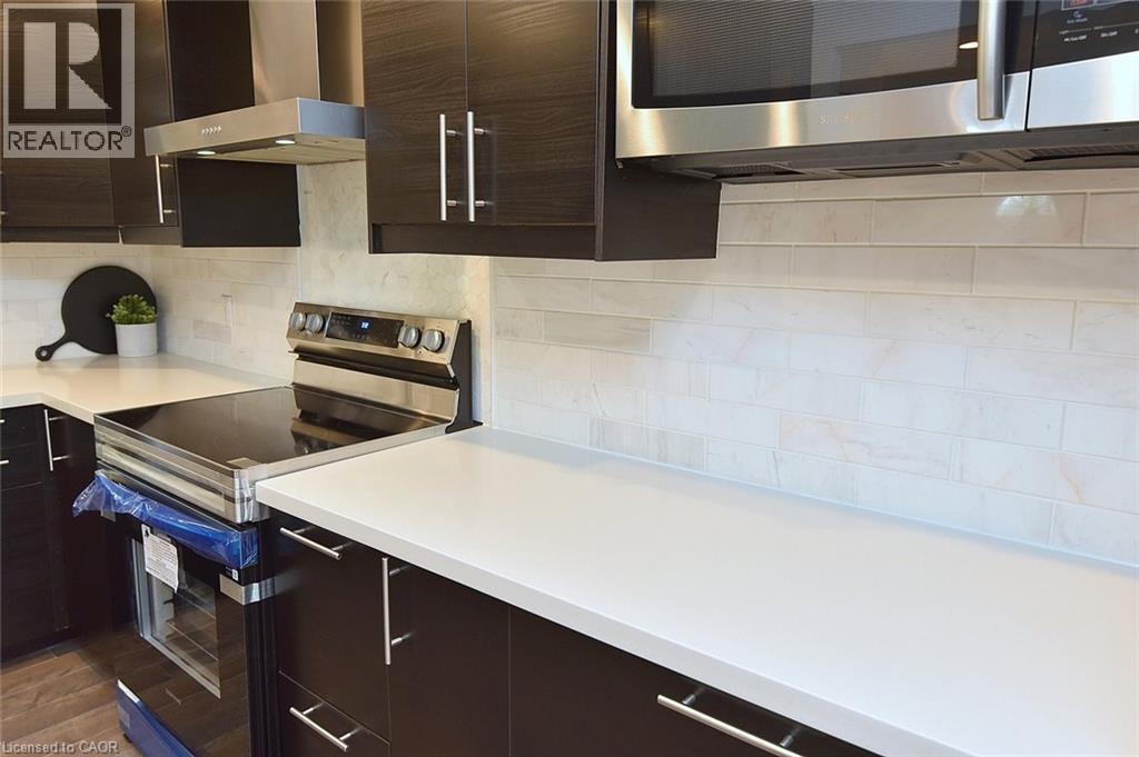 1338 DE QUINCY Crescent, Burlington, Ontario, L7P1E4 — Photo 24