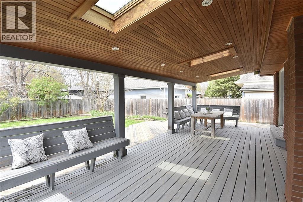 1338 DE QUINCY Crescent, Burlington, Ontario, L7P1E4 — Photo 5
