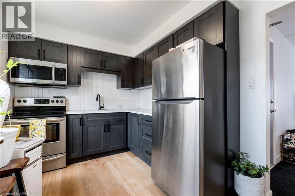43 SIXTH Avenue - 10