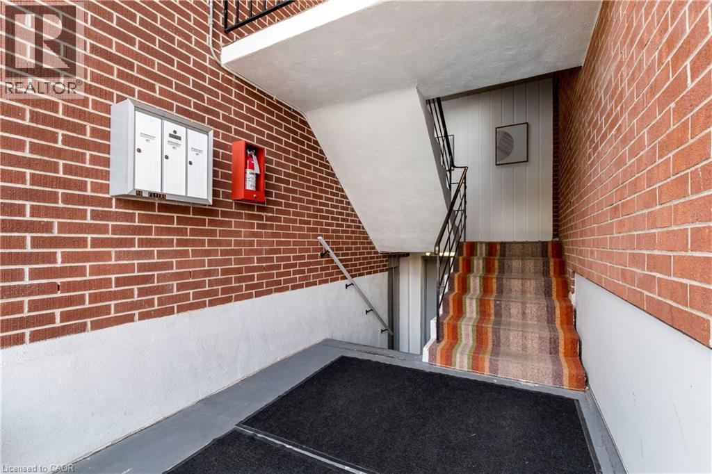 43 SIXTH Avenue - 5