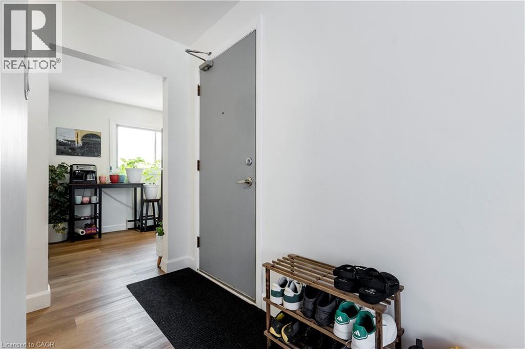 43 SIXTH Avenue - 7