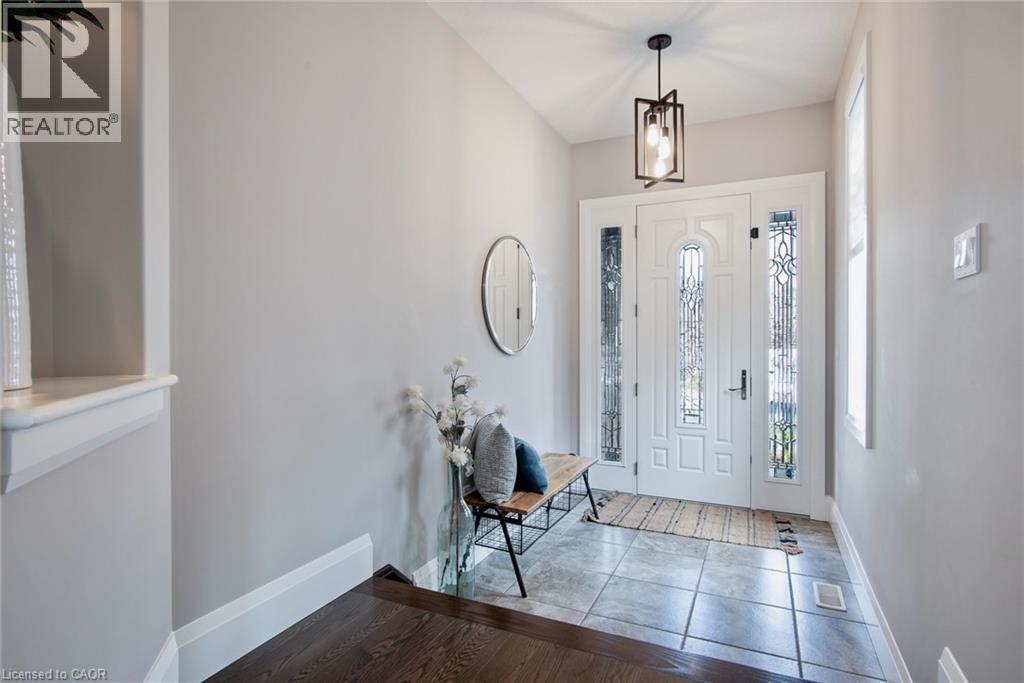 423 CIDER MILL Drive, Waterloo, Ontario, N2K0C9 — Photo 2