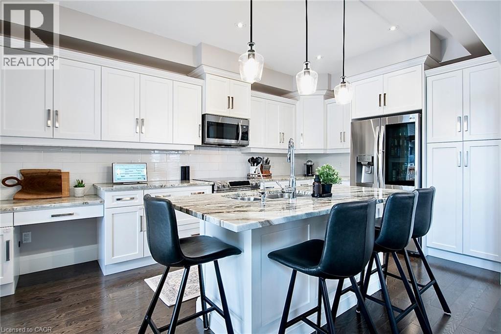 423 CIDER MILL Drive, Waterloo, Ontario, N2K0C9 — Photo 4