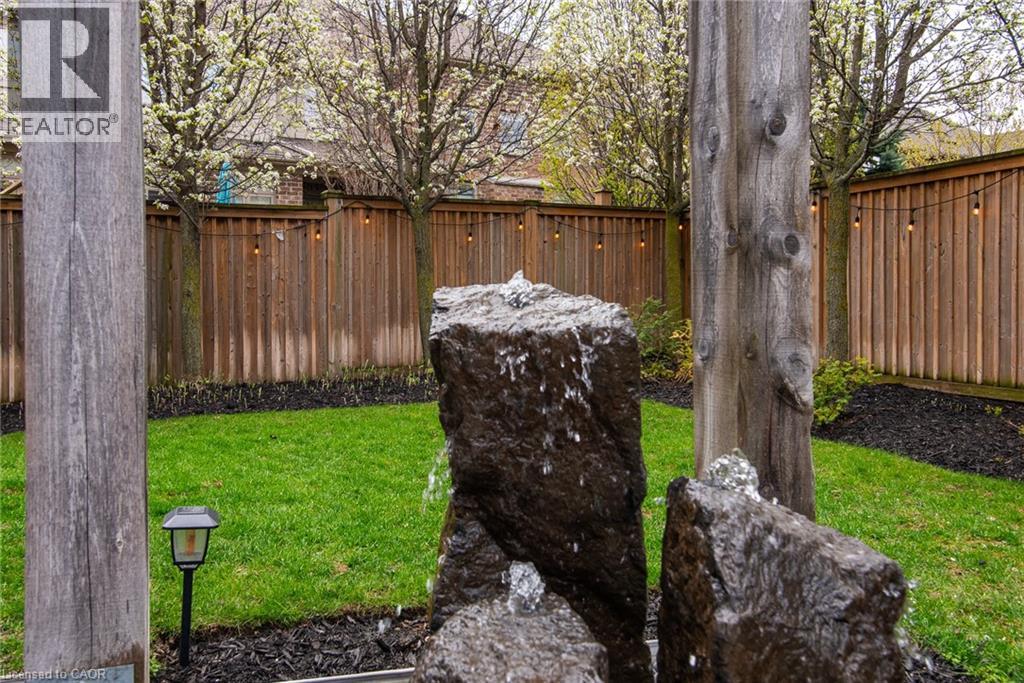 423 CIDER MILL Drive, Waterloo, Ontario, N2K0C9 — Photo 6