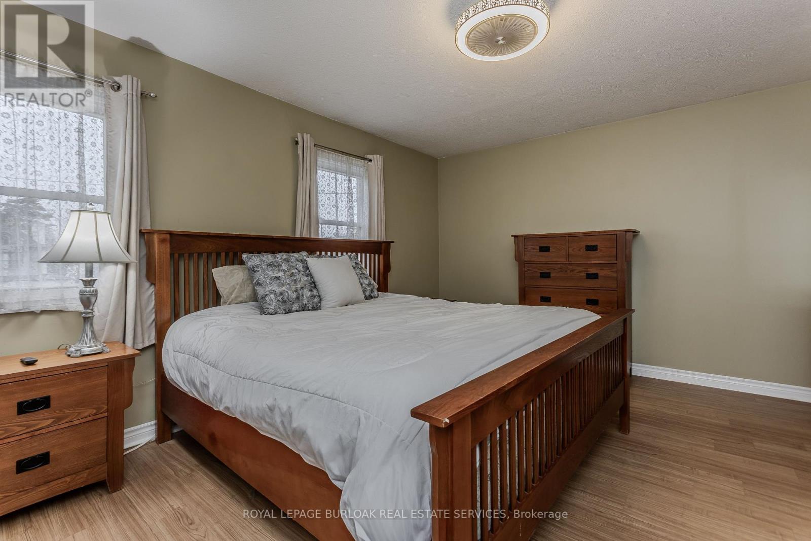 283 VILMA DRIVE - 23