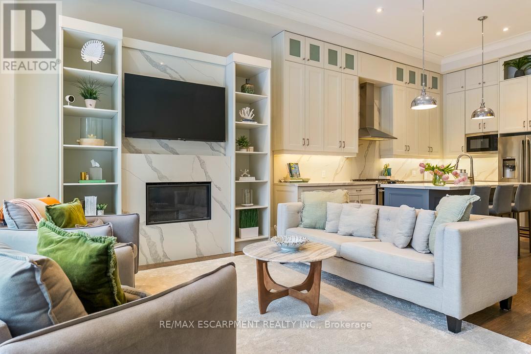 56 LABURNHAM AVENUE - 16