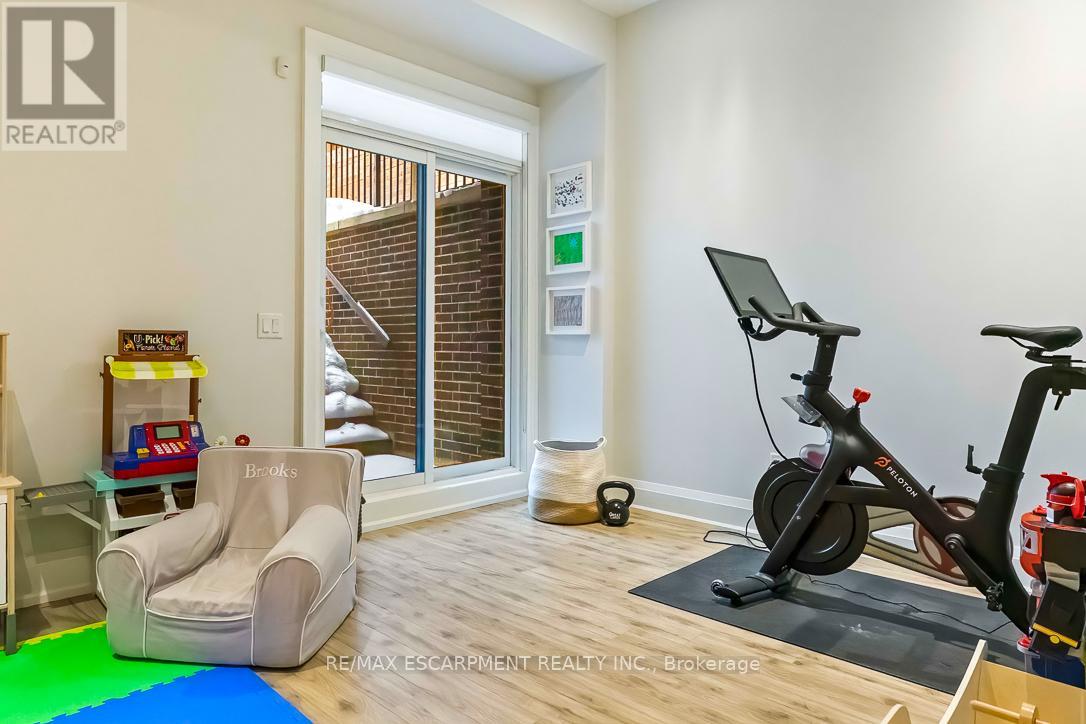 56 LABURNHAM AVENUE - 34