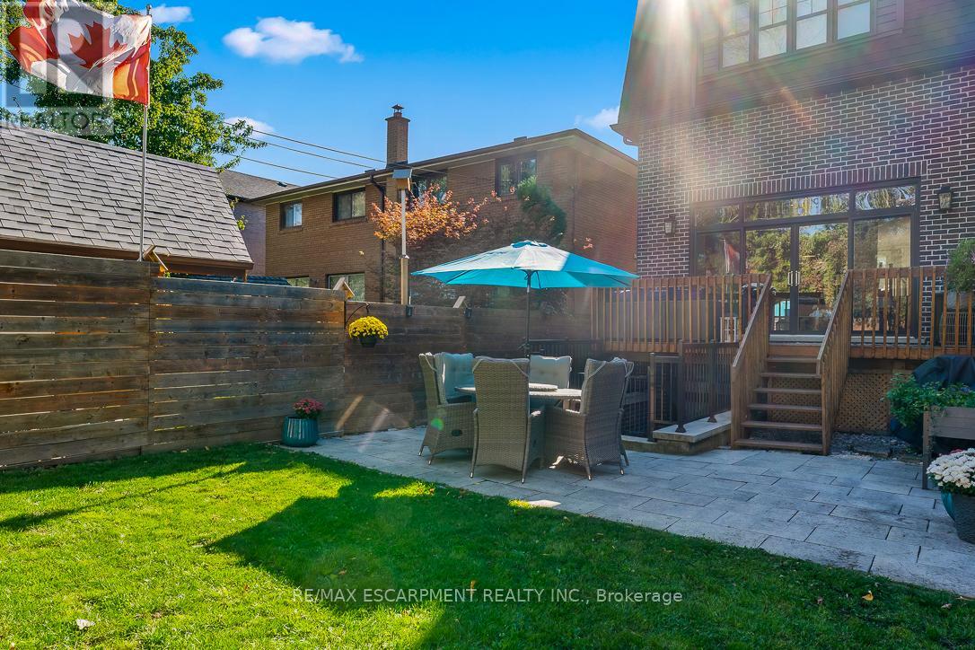 56 LABURNHAM AVENUE - 45