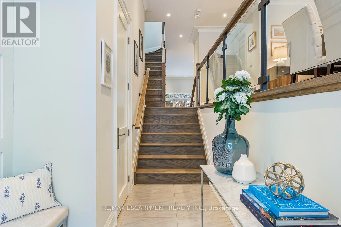 56 LABURNHAM AVENUE - 5