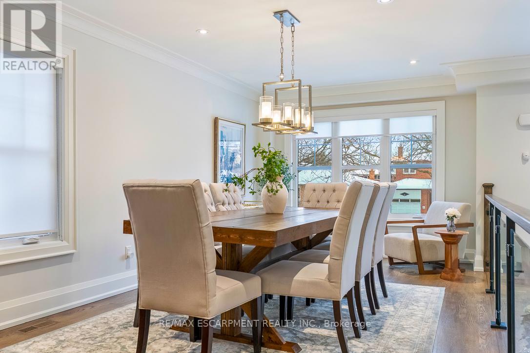56 LABURNHAM AVENUE - 6