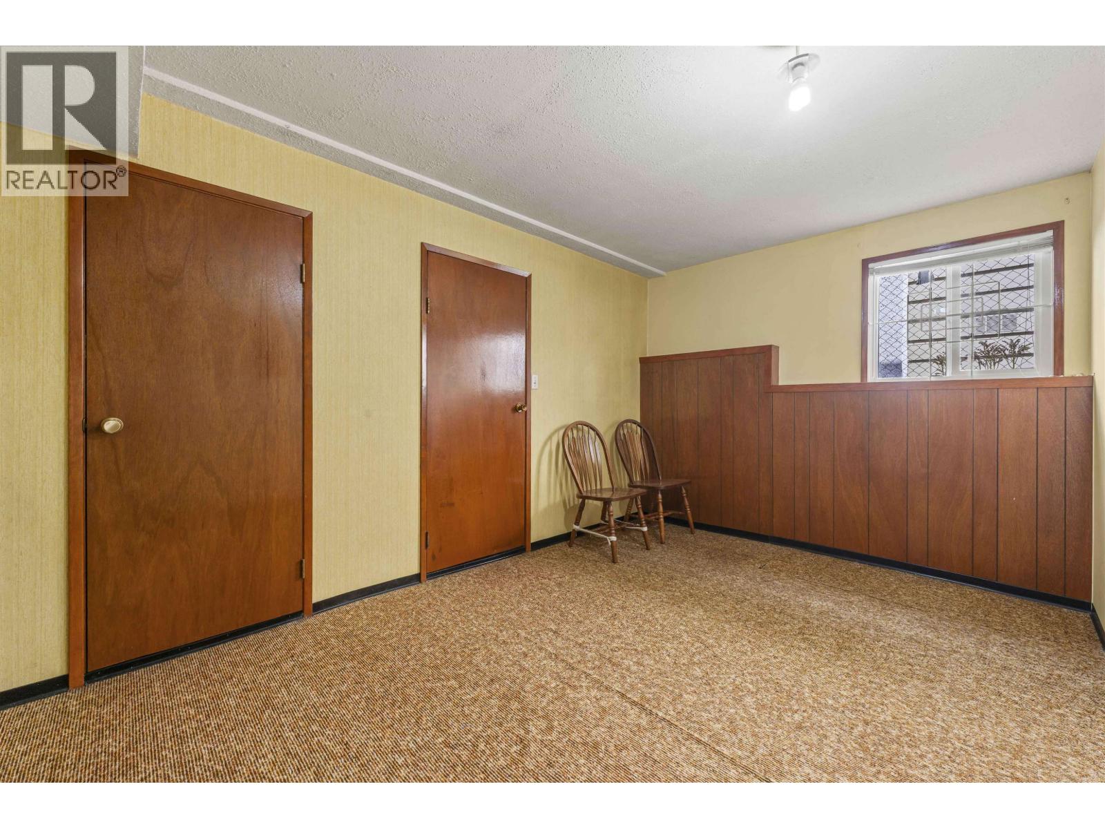 6 Bed, 2 Bath House for Sale in Vancouver – 2666 WAVERLEY AVENUE, Vancouver - Image 15