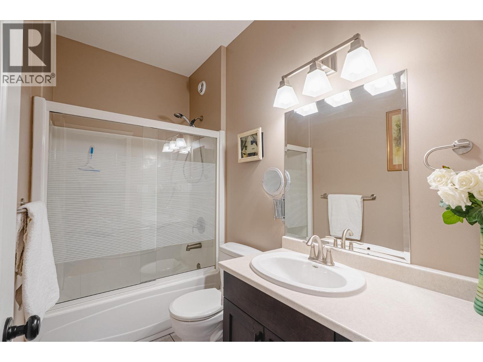 545 Kobayashi Place - 19