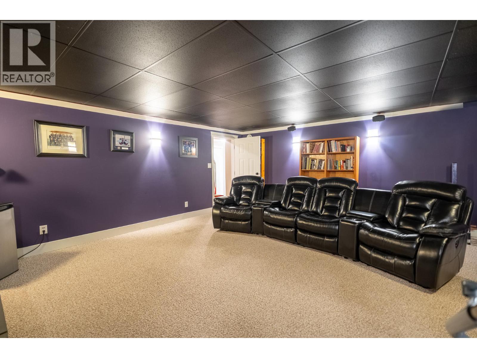 545 Kobayashi Place - 31