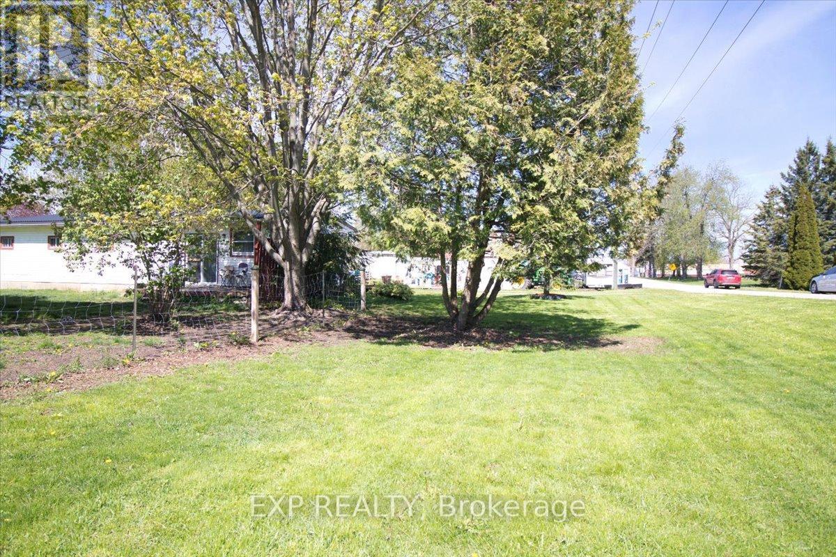 252 QUEEN STREET - 31