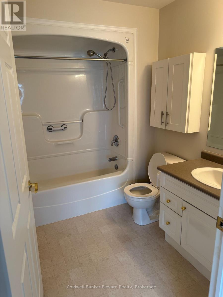 #9 2705 KINGSWAY DRIVE - 4