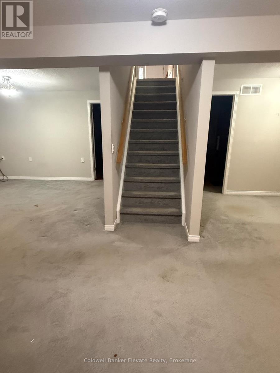 #9 2705 KINGSWAY DRIVE - 9